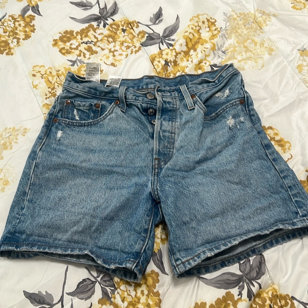 Waterless Levi’s denim premium shorts size 27w